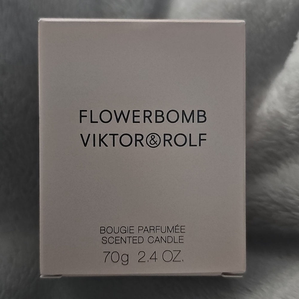 Viktor & Rolf Flowerbomb - Bougie Parfumée Scented Candle